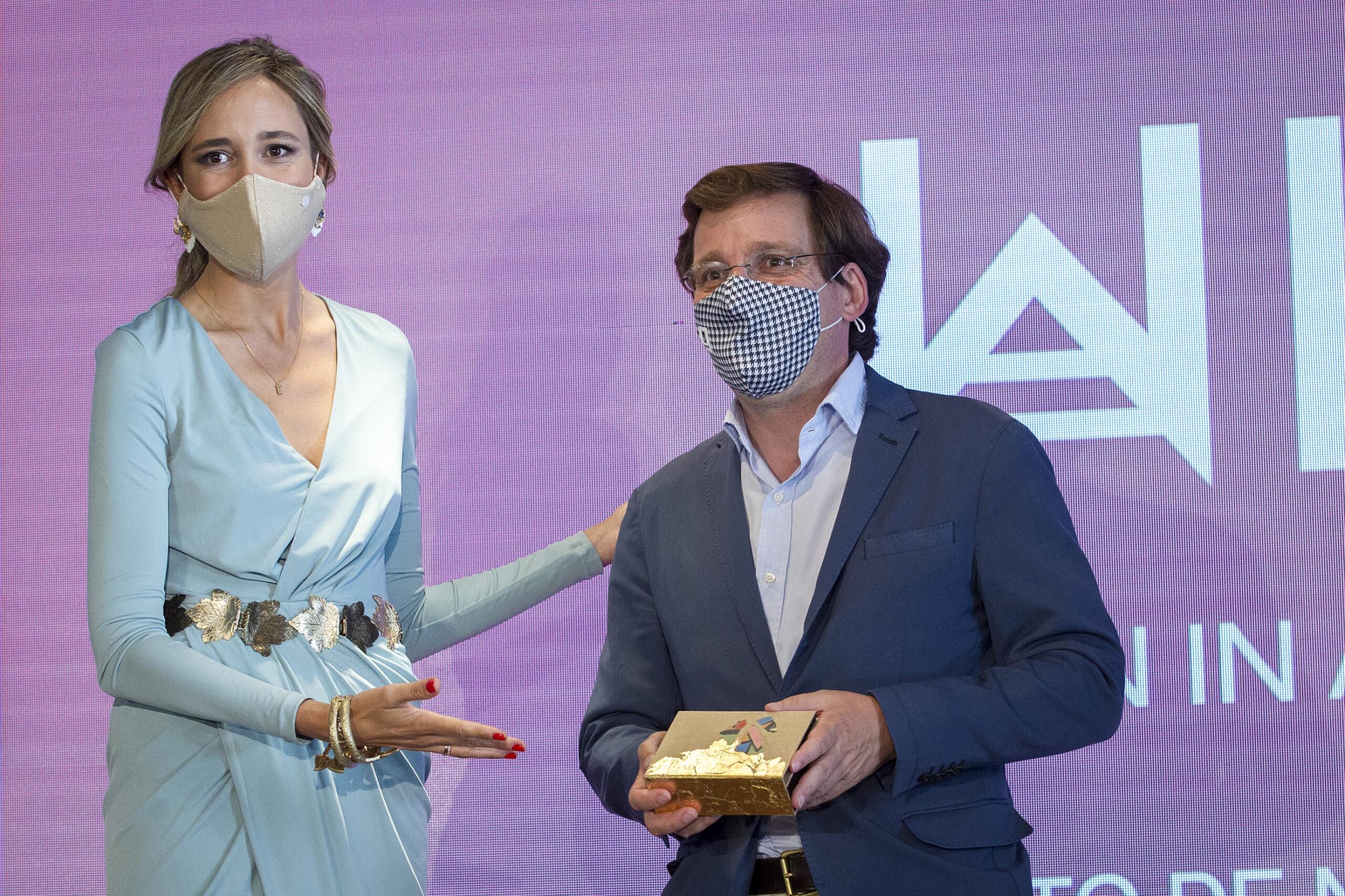 Almeida, nombrado ‘Embajador de la Igualdad’ por la asociación Women in a Legal World