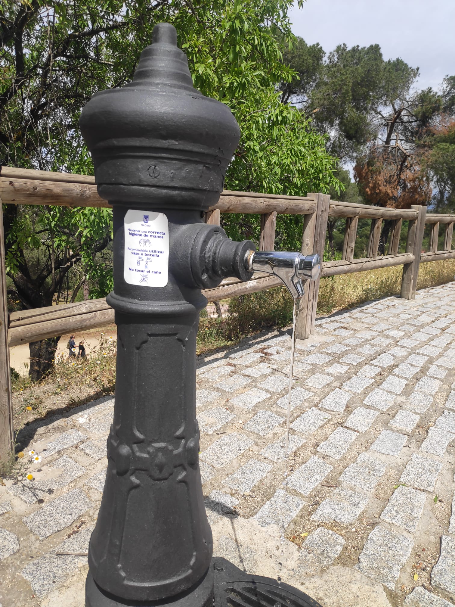 Las fuentes de beber contarán con un servicio de incidencias 24 horas y mejoras sanitarias