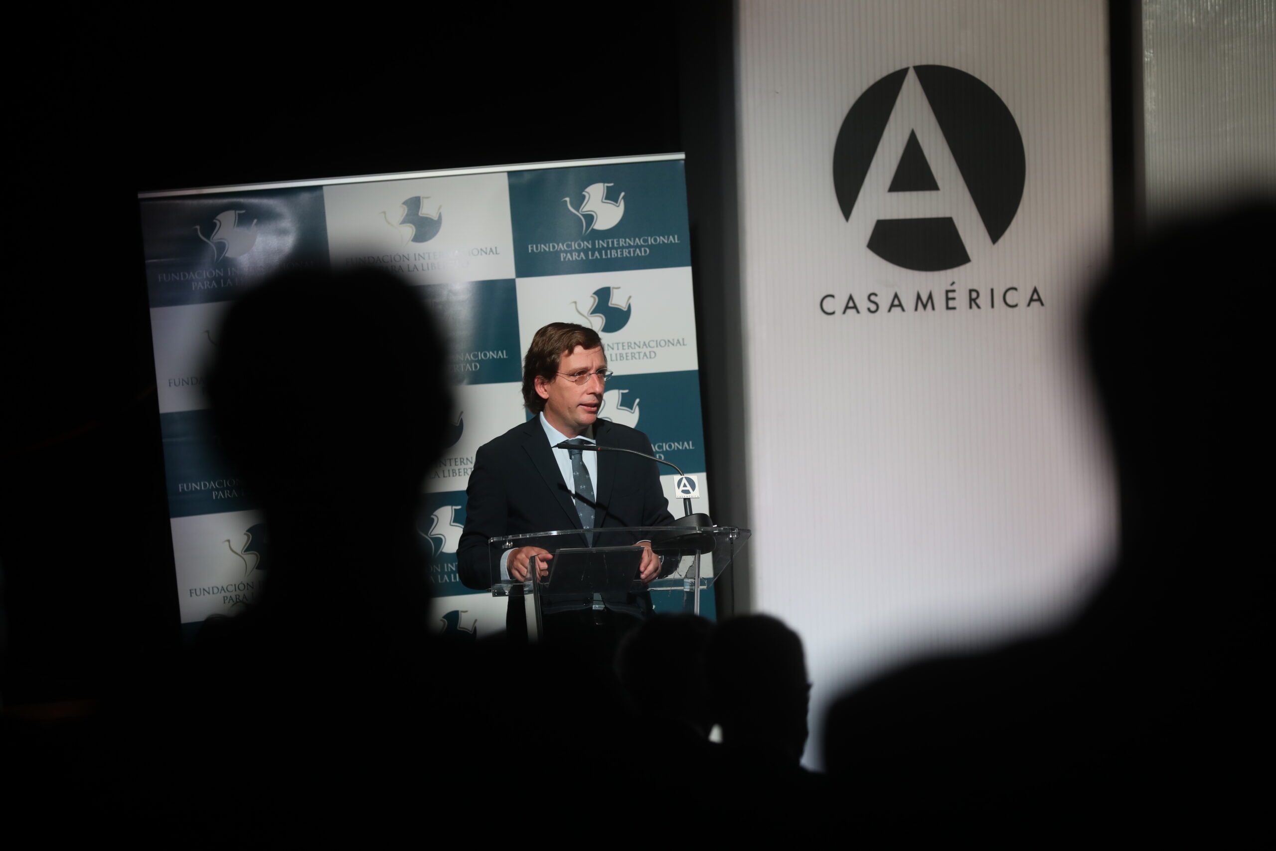 Almeida a los asistentes al XIV Foro Atlántico: "Hacemos nuestra su lucha por la libertad"