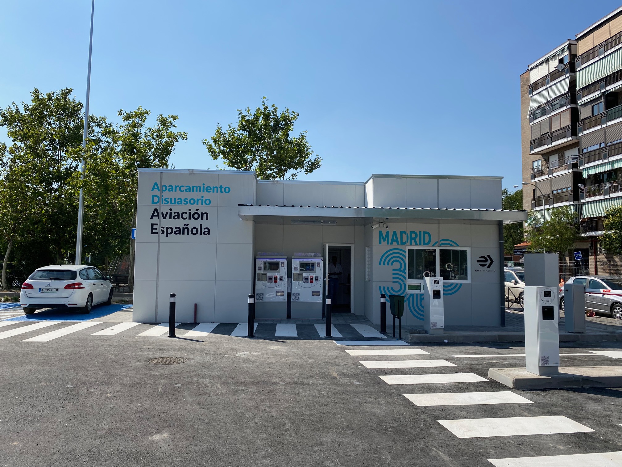 El nuevo aparcamiento multimodal de Aviación Española ya está operativo