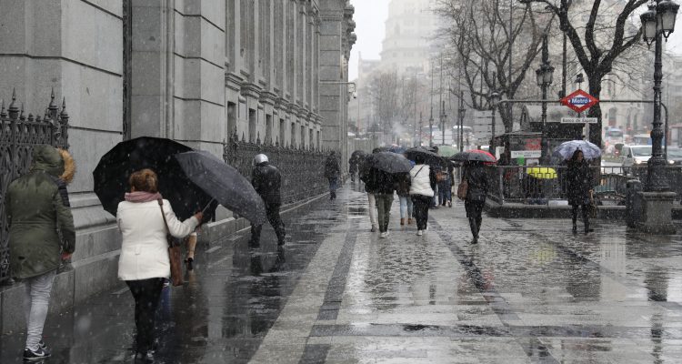 El Ayuntamiento recomienda extremar la precaución ante la previsión de fuertes tormentas a partir de esta noche