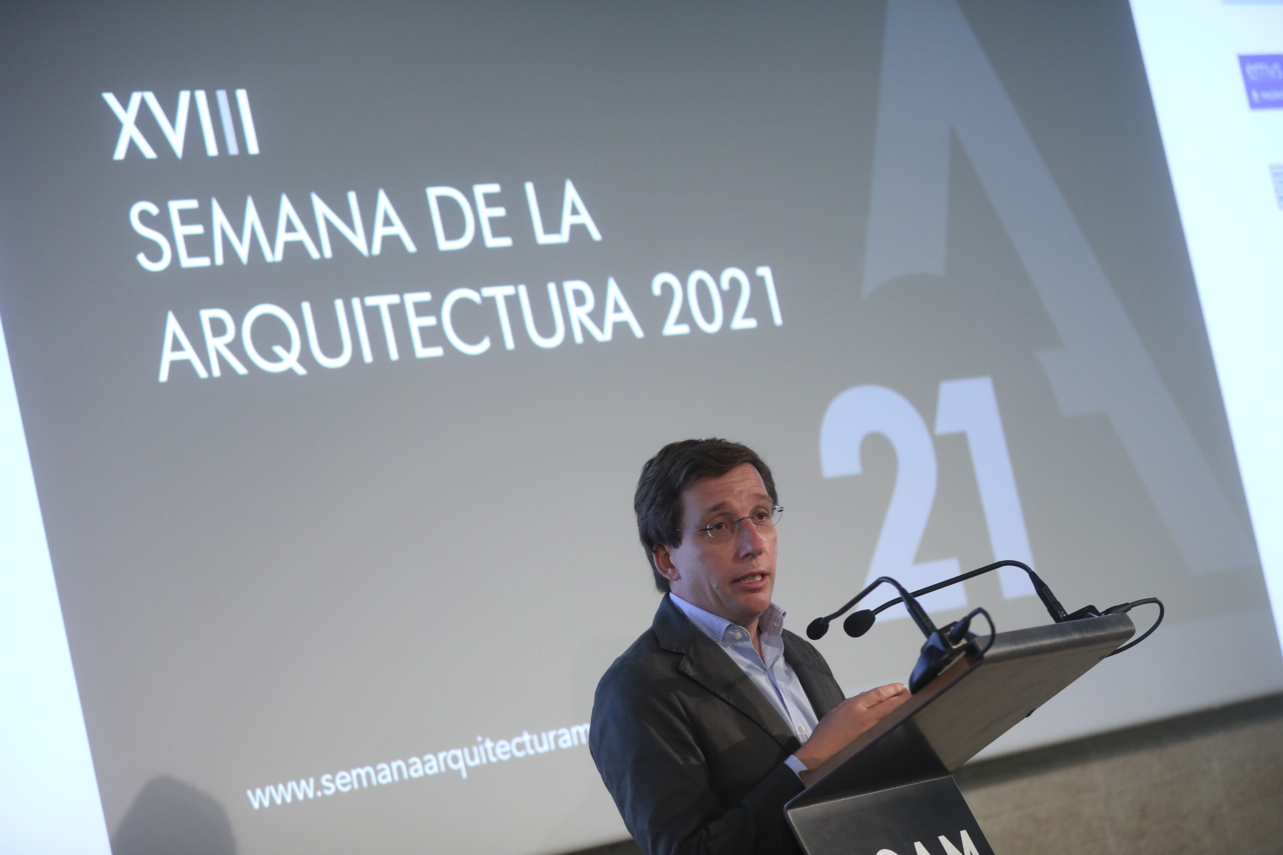 Almeida reafirma el compromiso del Ayuntamiento con el Colegio de Arquitectos como “socio preferente para repensar Madrid”