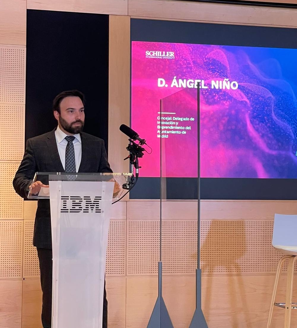 El Ayuntamiento apoya programas de formación en tecnología aplicada