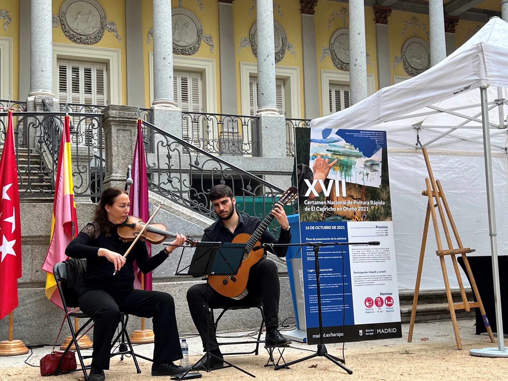 Medio centenar de personas participa en el Certamen Nacional de Pintura Rápida Parque El Capricho en Otoño