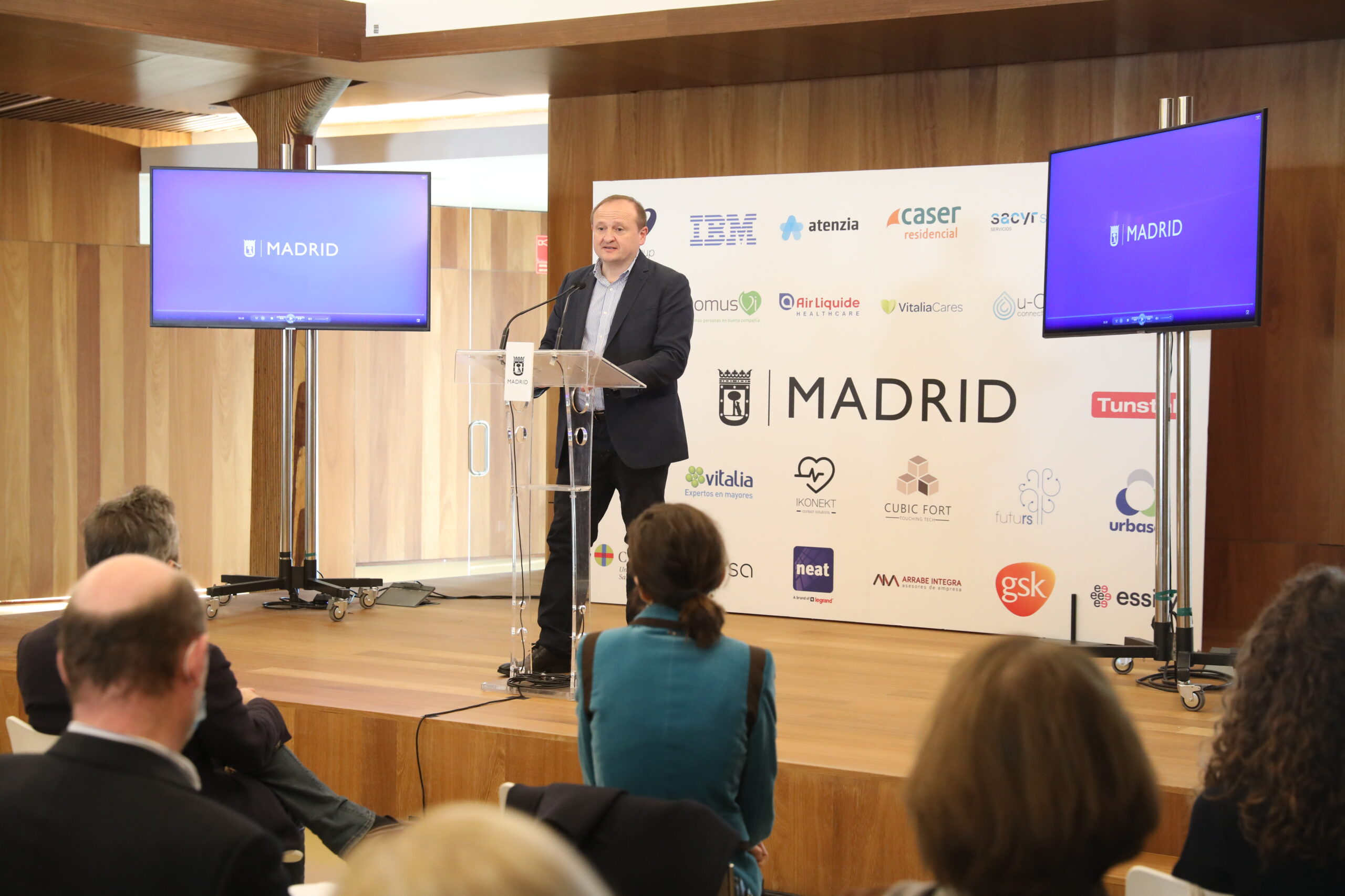 Nace el clúster MAD e-HEALTH para mejorar la calidad de vida, especialmente de las personas mayores