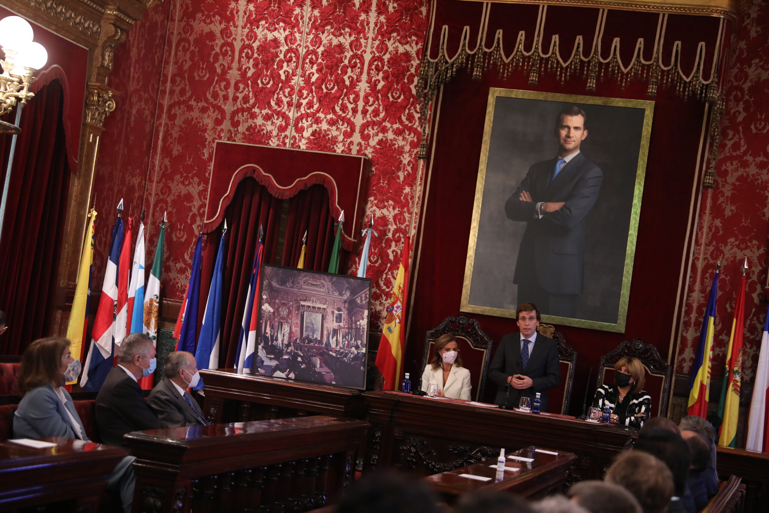 Almeida destaca el papel “fundamental” de las ciudades para “afrontar y recuperar el futuro”
