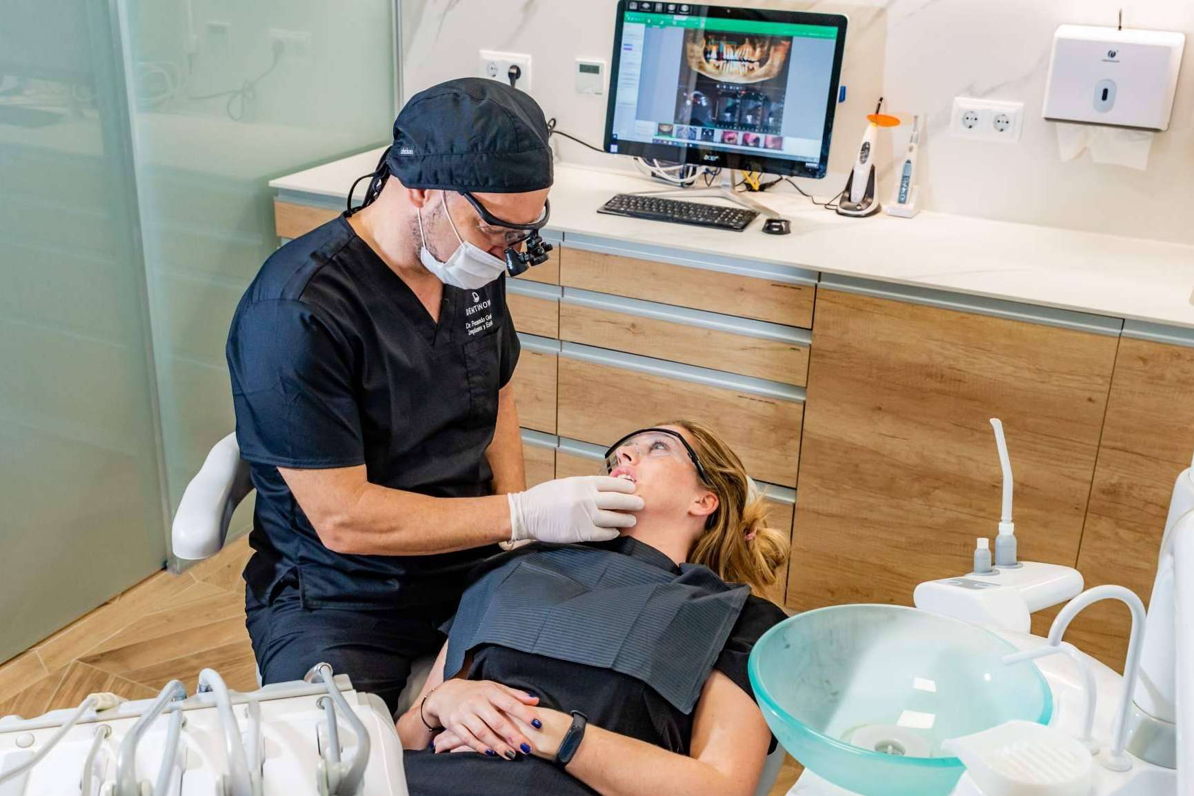 Dentinova, la opción para conseguir una sonrisa Hollywood