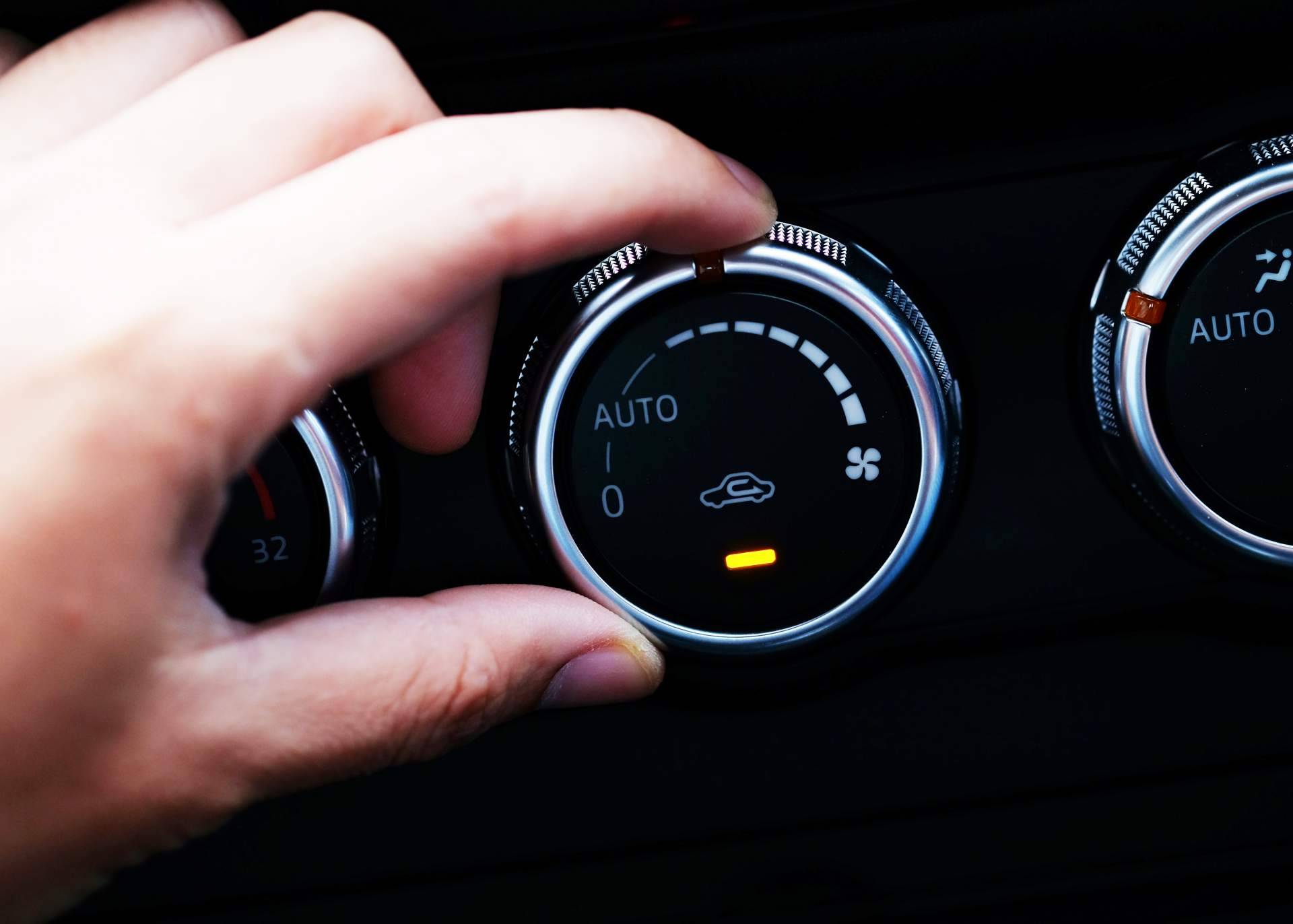 ¿Por qué es importante el mantenimiento del filtro del aire acondicionado del coche?, por la red de talleres BlackTire