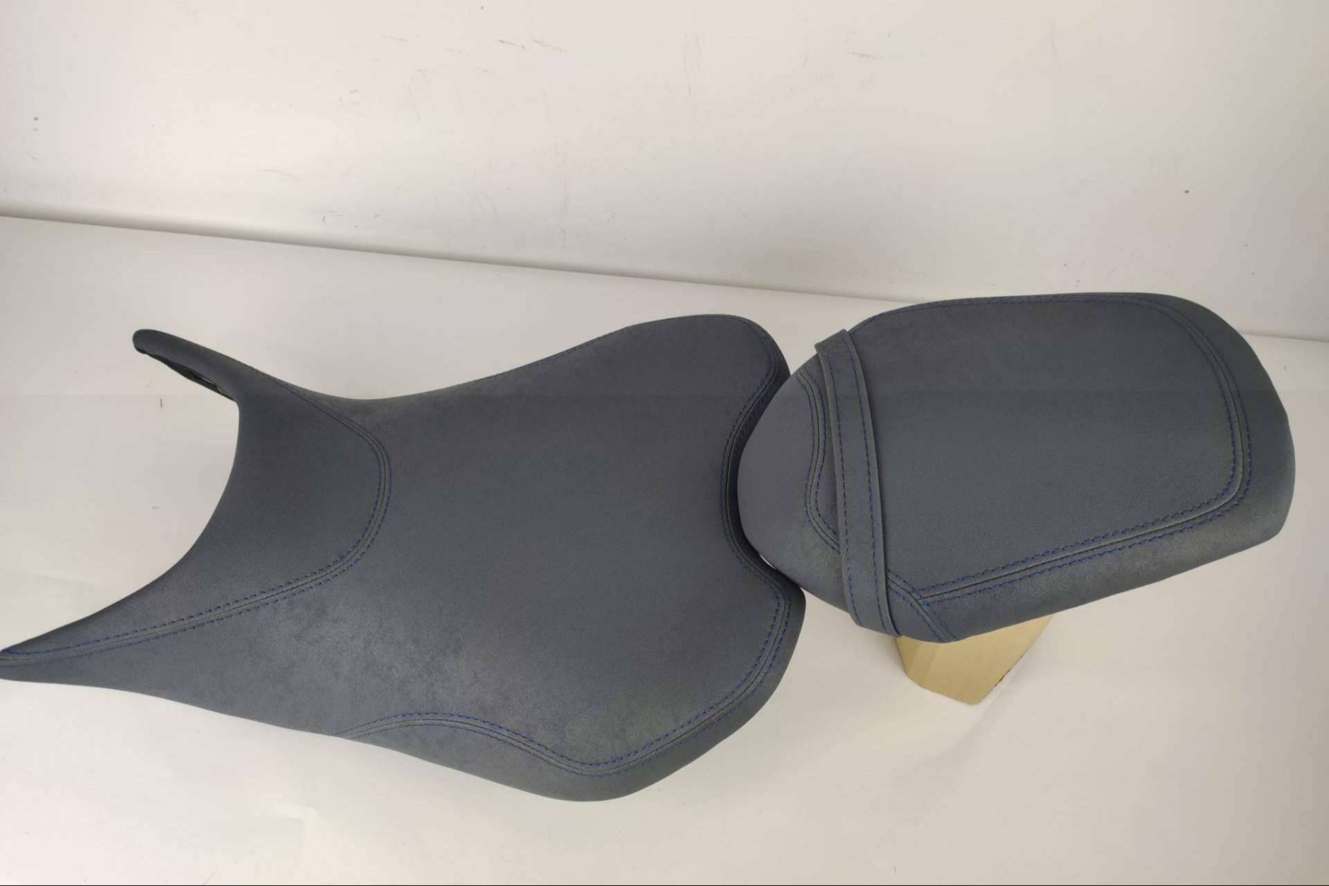JM-FUNDAS dispone de asientos de moto confort