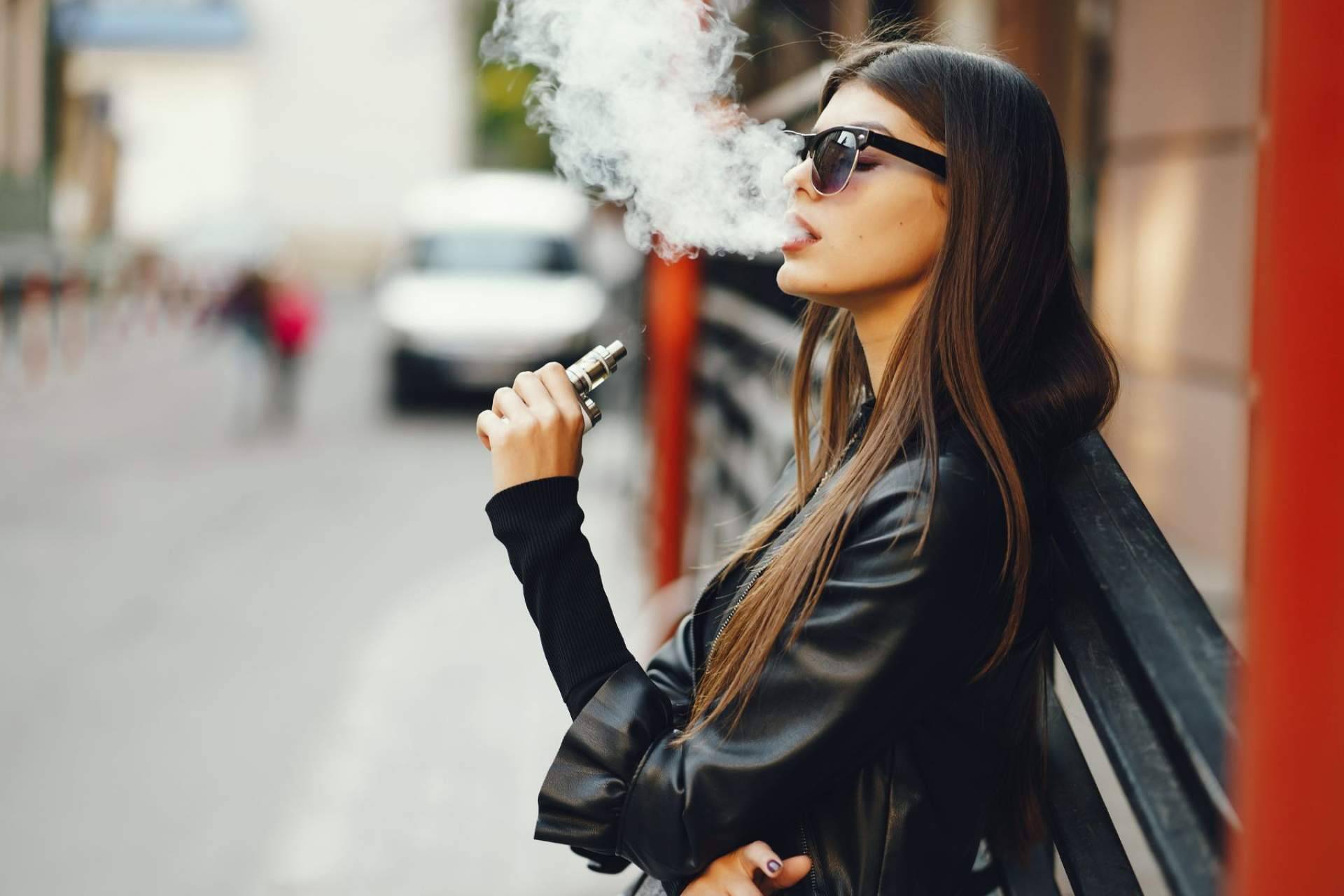 Una opción cada vez más elegida por su comodidad, los vapers desechables de VitalCigar
