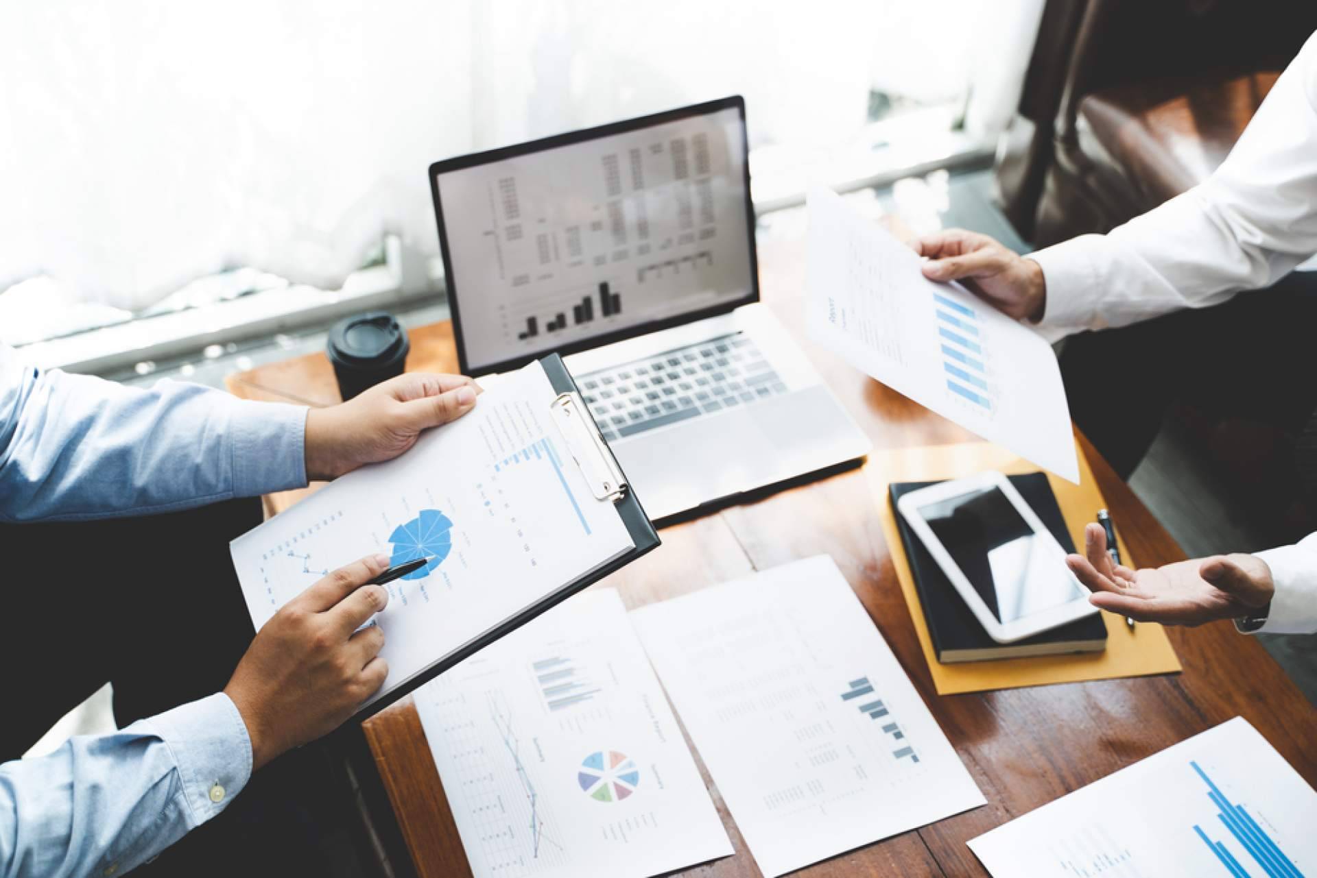 Los beneficios de la automatización de procesos, con Funneltropia