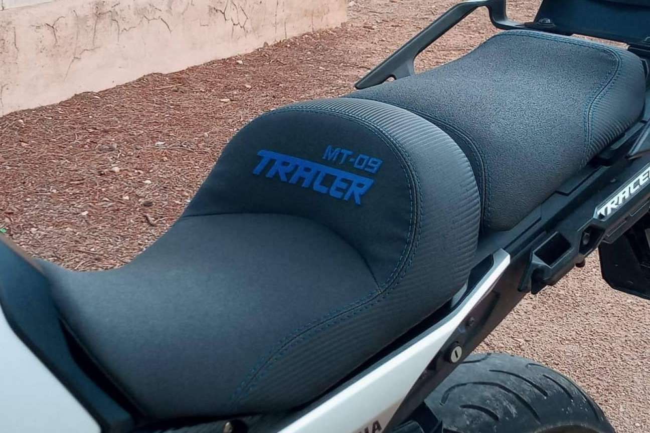 Conocer los beneficios que aporta un asiento confort para motos de JM-FUNDAS