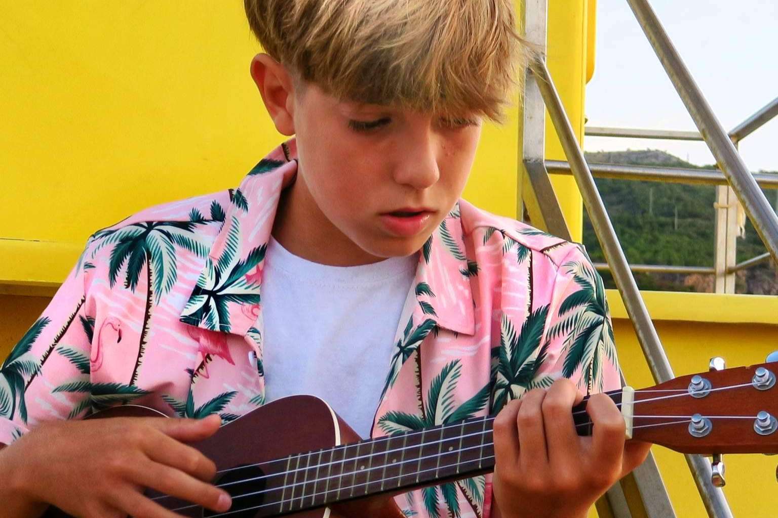 'THIS SUMMER', el nuevo temazo de Lil Jan, no es solo una canción, es una filosofía de vida