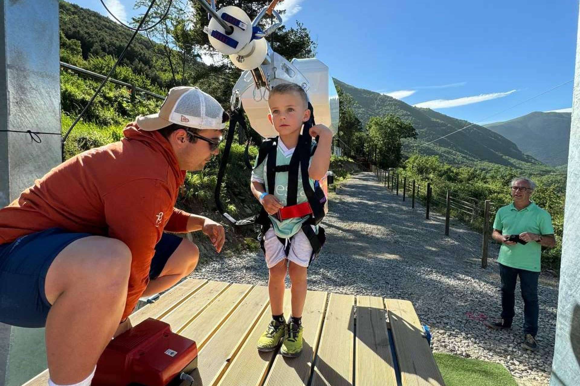 TOP presenta TyroldKid, su nueva tirolina infantil en los pirineos aragoneses