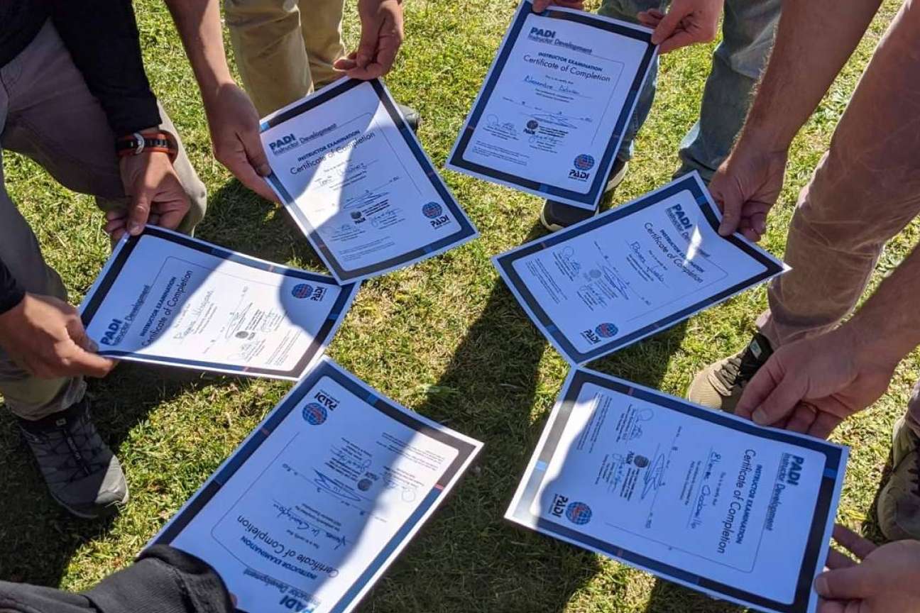 Curso para instructores de buceo en aguas abiertas PADI en 2024, con Miguel Coll