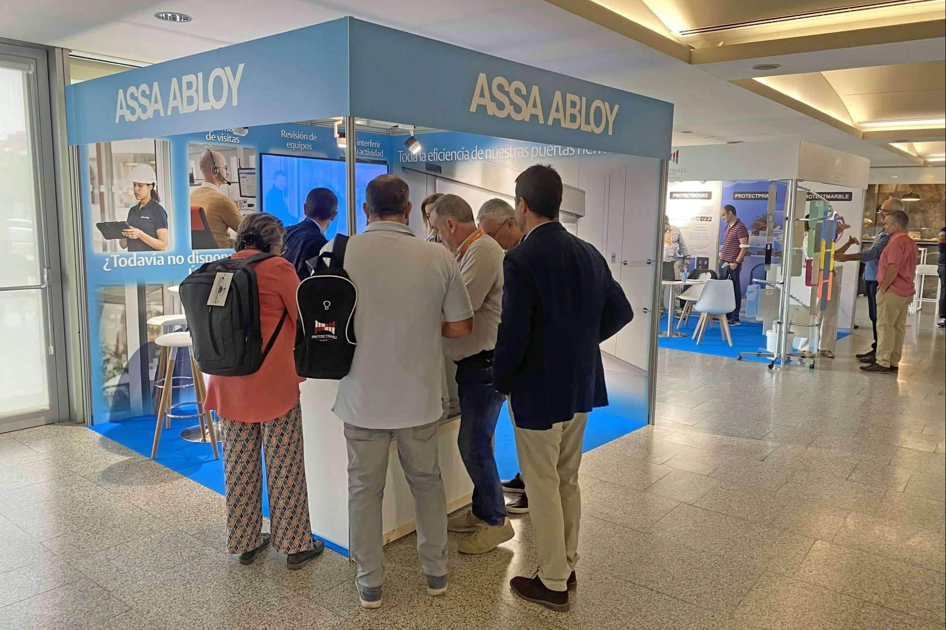 ASSA ABLOY lleva al 41º Seminario de Ingeniería Hospitalaria su innovadora tecnología de puertas herméticas