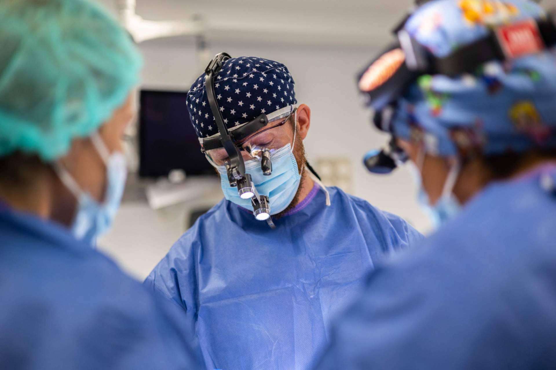 Destacan dos especialistas en rinoplastia y blefaroplastia en Málaga