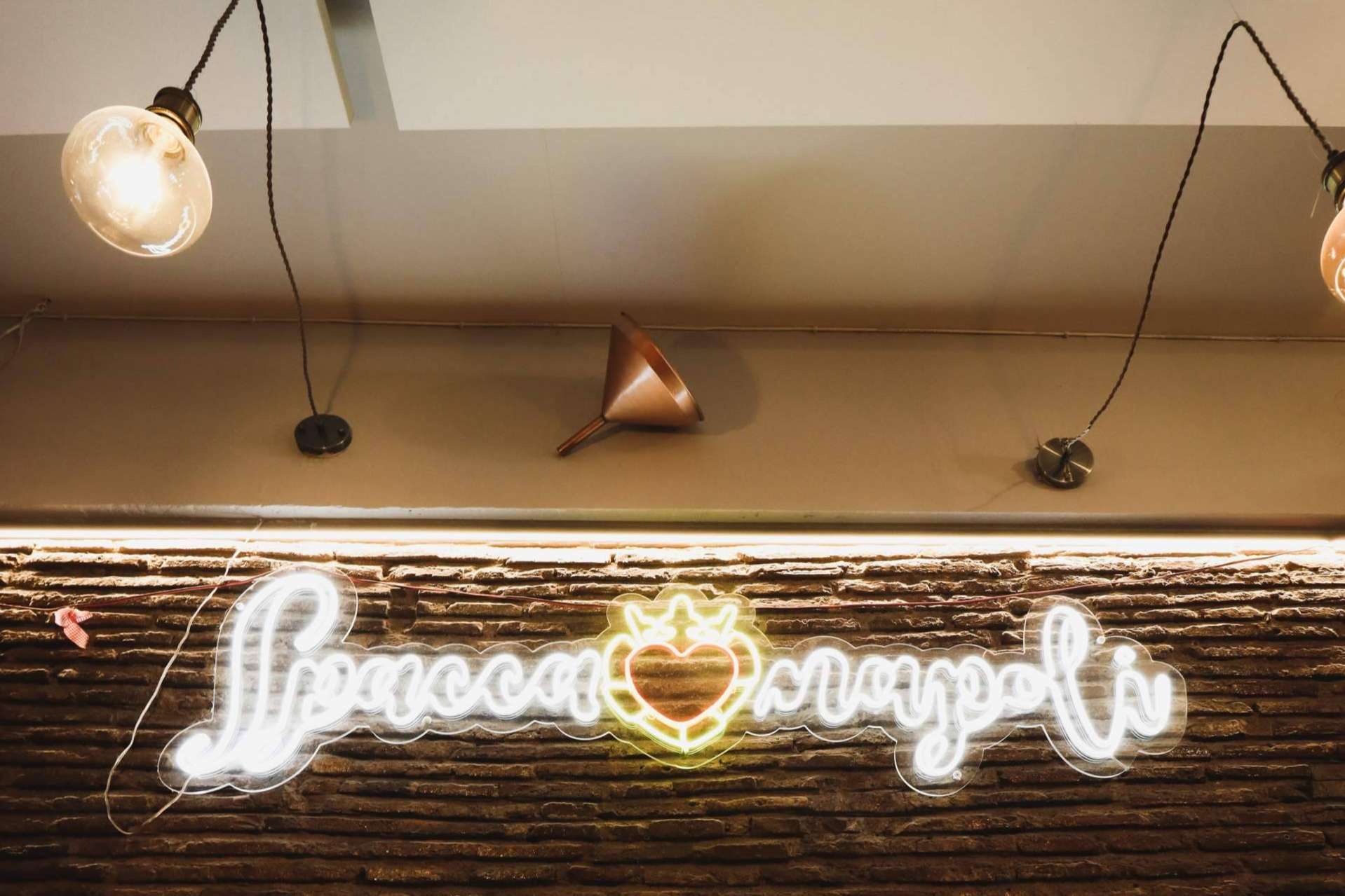 Spaccanapoli Da Daniele consolida su identidad como restaurante napolitano Barcelona con cocina casera de raíz