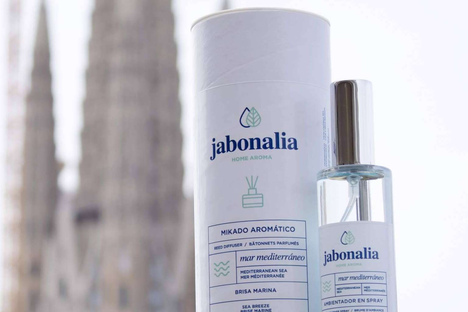 Cosmética natural, sin plásticos y con alma; Jabonalia abre su nuevo espacio en Barcelona
