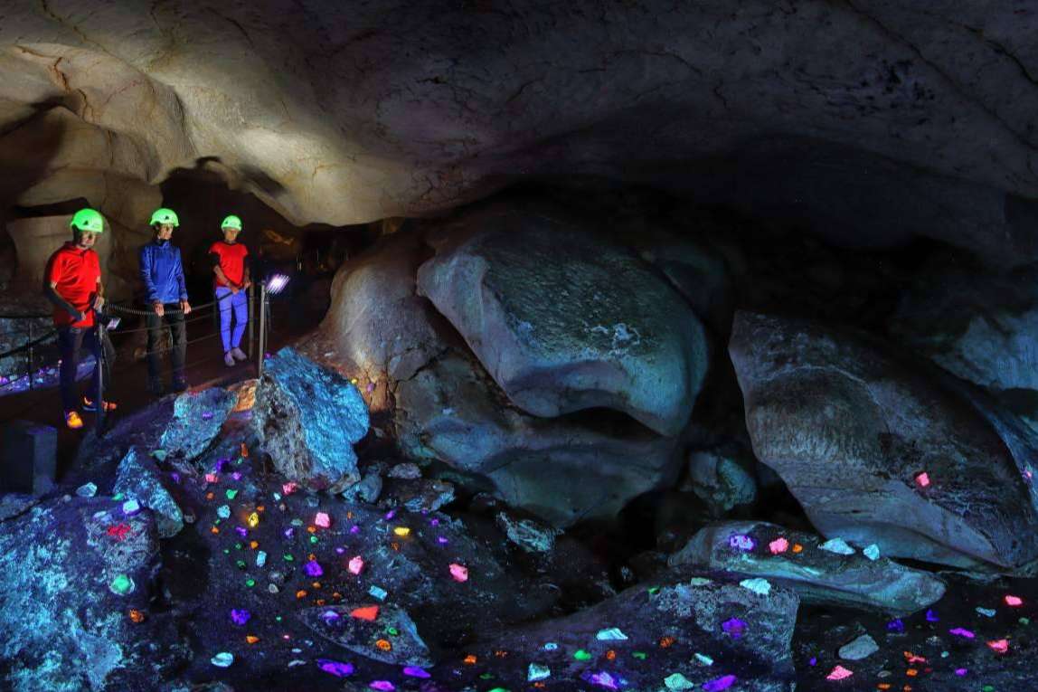 Más de 40 Cuevas y Minas en España reclaman el Día Internacional de las Cuevas Turísticas y del Mundo Subterráneo