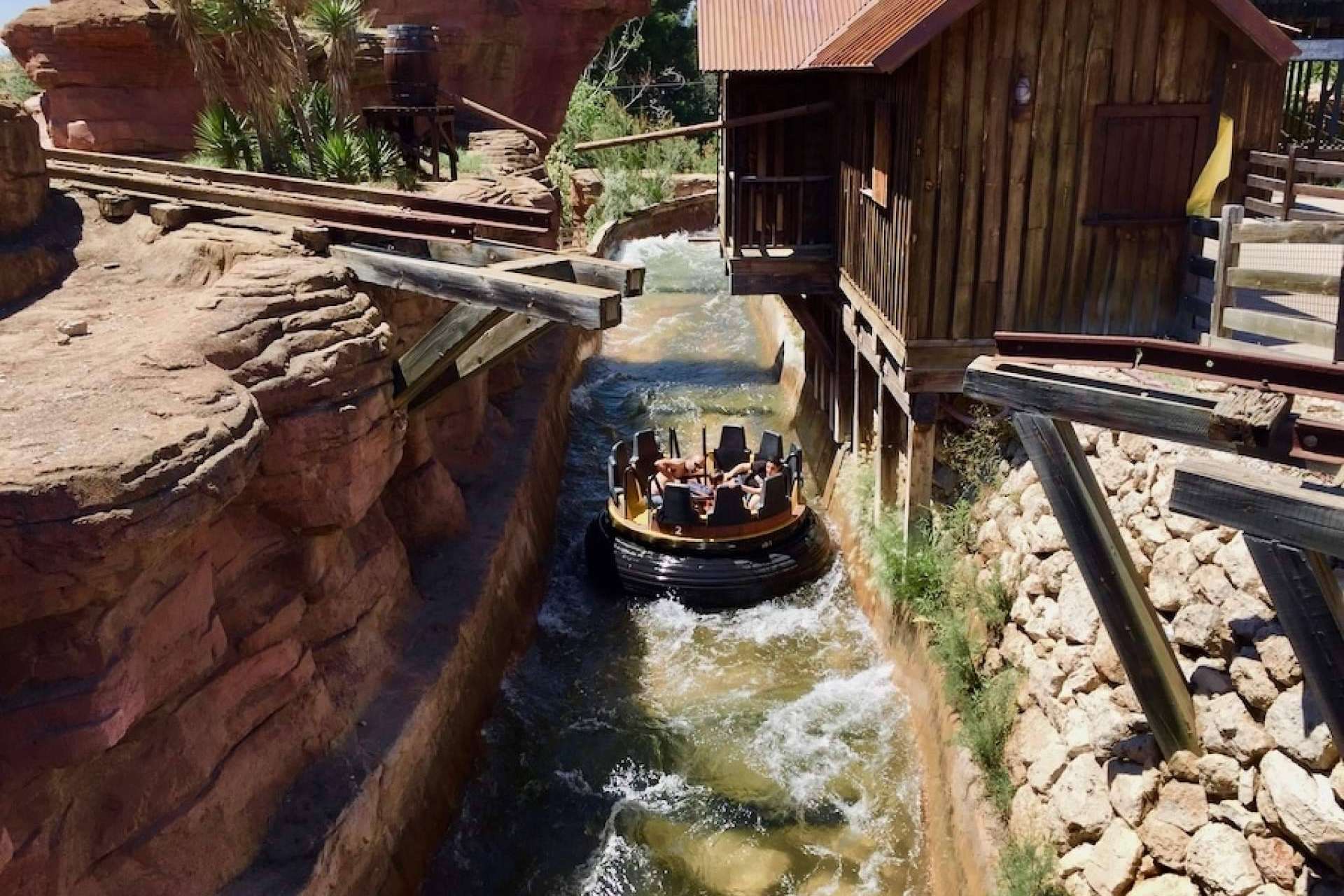 PortAventura; cuatro itinerarios para cuatro formas de vivir el parque (y evitar colas innecesarias)
