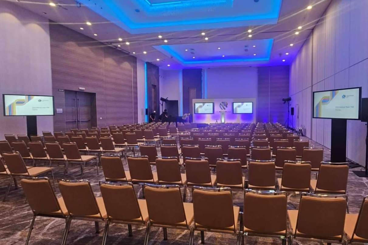 Eventos empresariales con alto impacto visual gracias al alquiler de TV y pantallas LED de ASB Audiovisuals