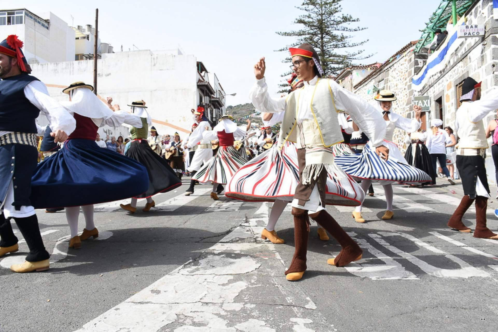 Las tradiciones canarias se viven en las Fiestas del Pino en Teror