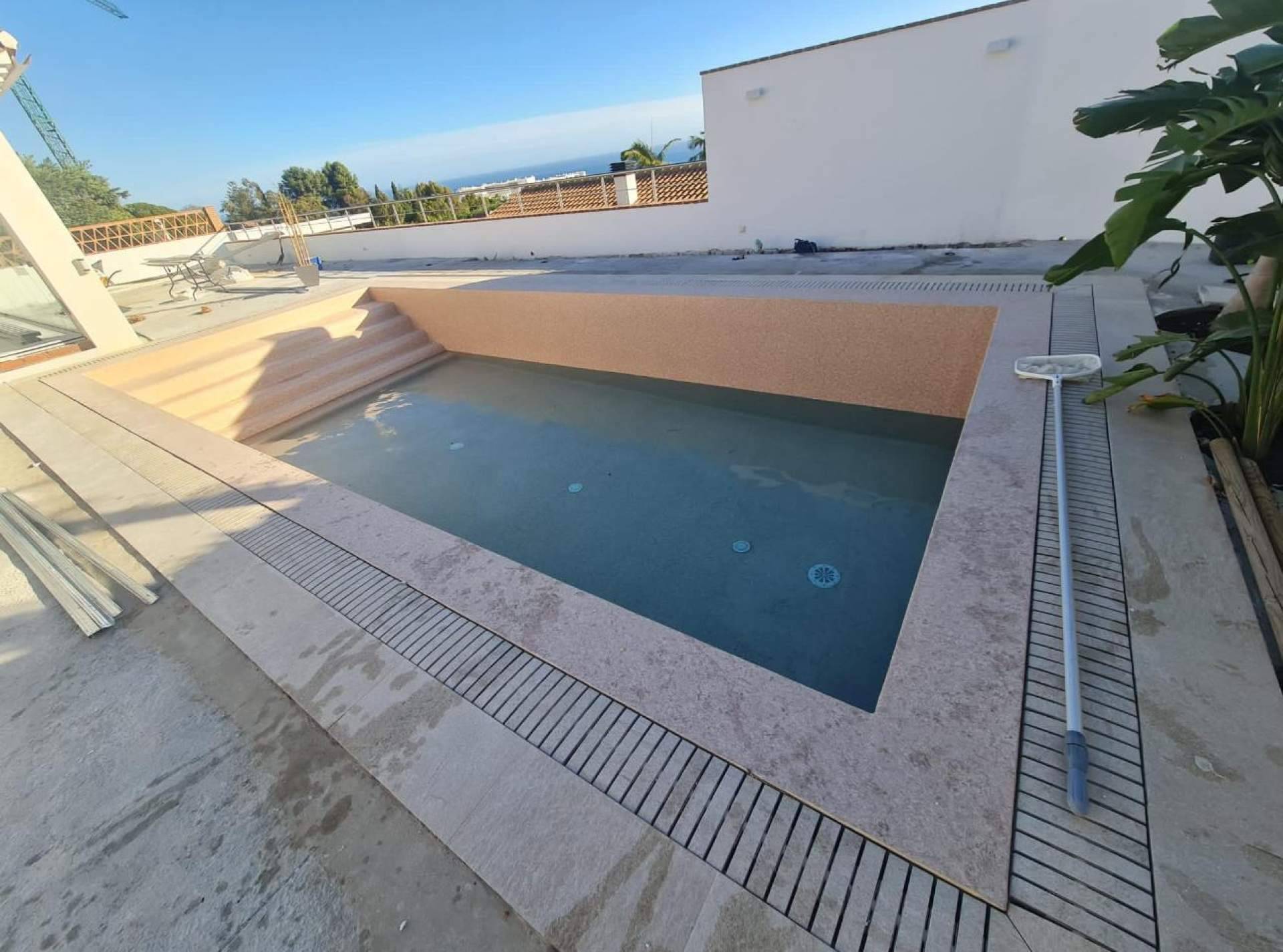 Piscinas Castellón revoluciona el mercado con piscinas elevadas y proyectos a medida