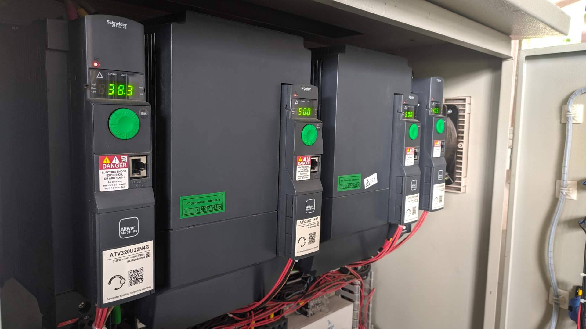 Amplio stock material eléctrico Schneider disponible en Cadenza Electric para empresas de todos los sectores