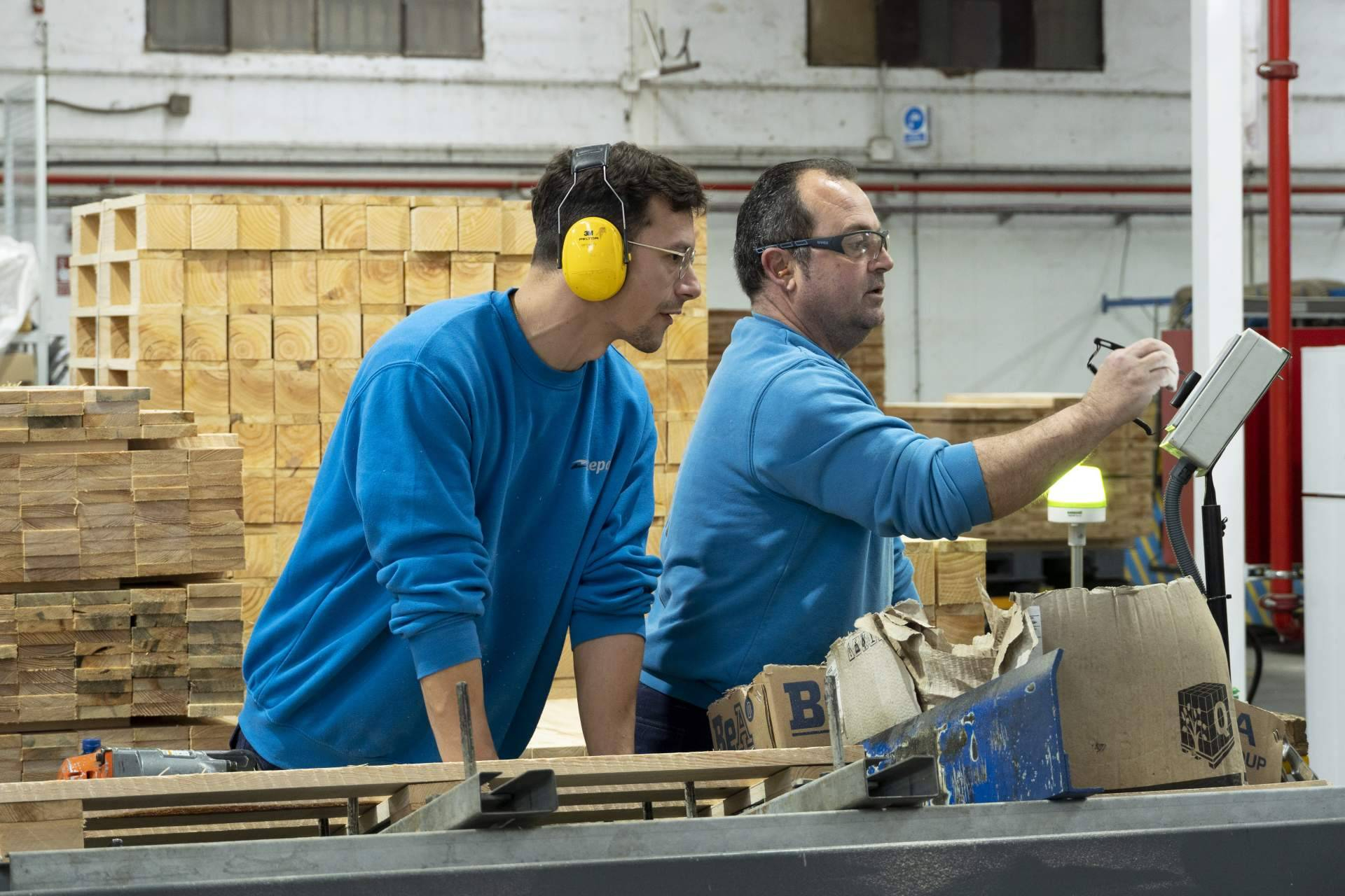 PEFC y NIMF-15; La guía definitiva para entender el marcado de los palets de madera