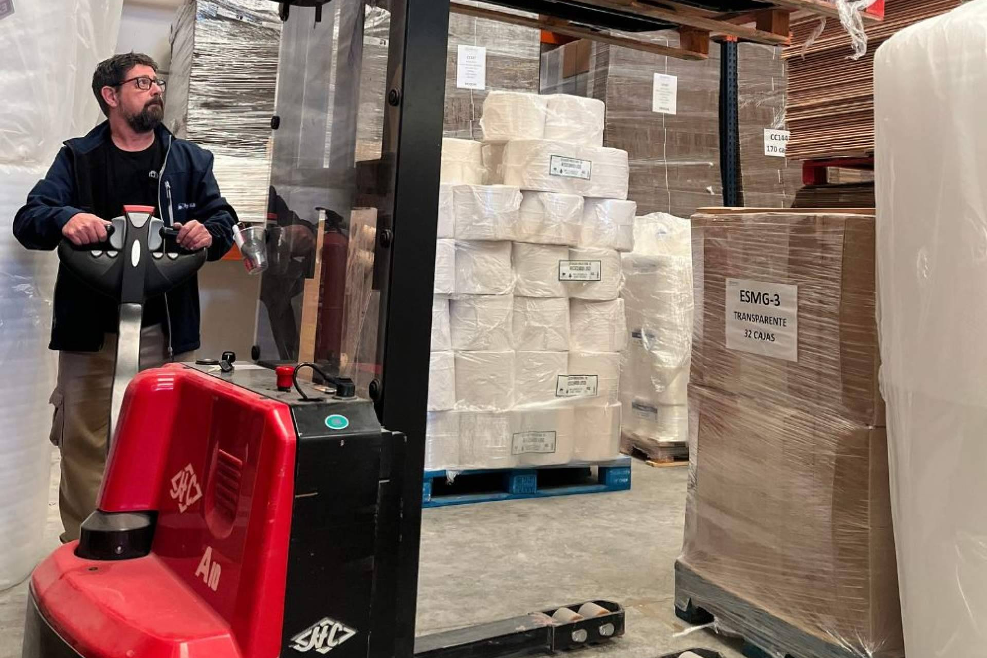 SUEMSA refuerza su apuesta por las ferreterías con una campaña especializada en soluciones de embalaje premium