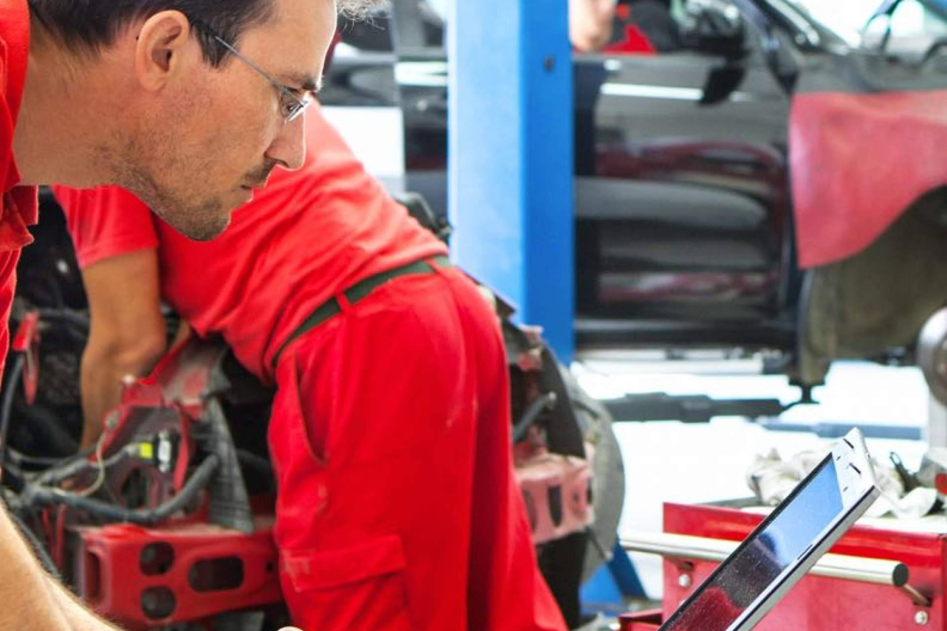 Cómo se determina el precio de un coche de segunda mano y qué aspectos conviene analizar