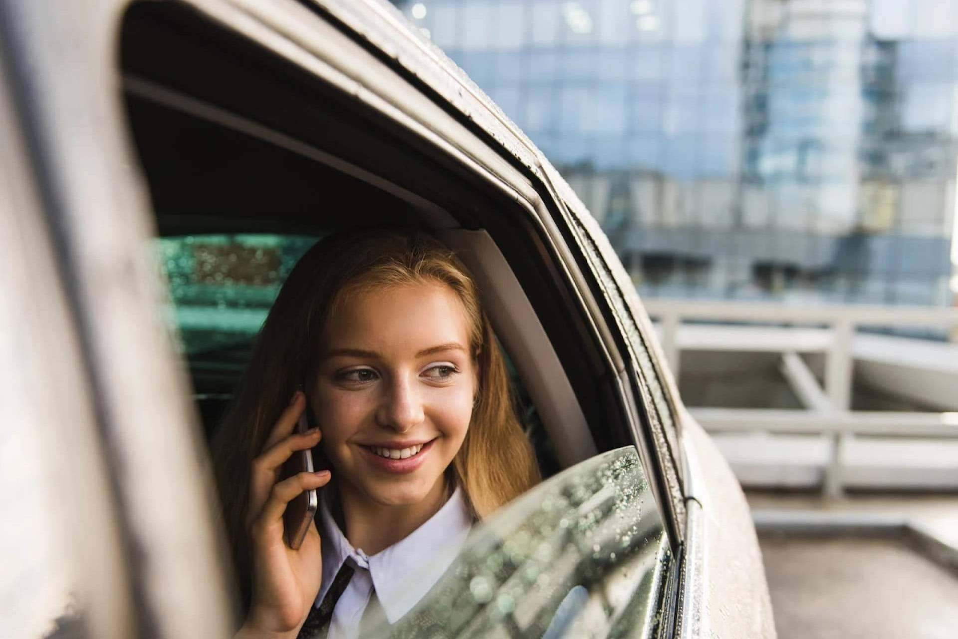 Cómo llegar a Cádiz en Semana Santa; Guía de Taxi desde el Aeropuerto de Jerez y Estación Bahía