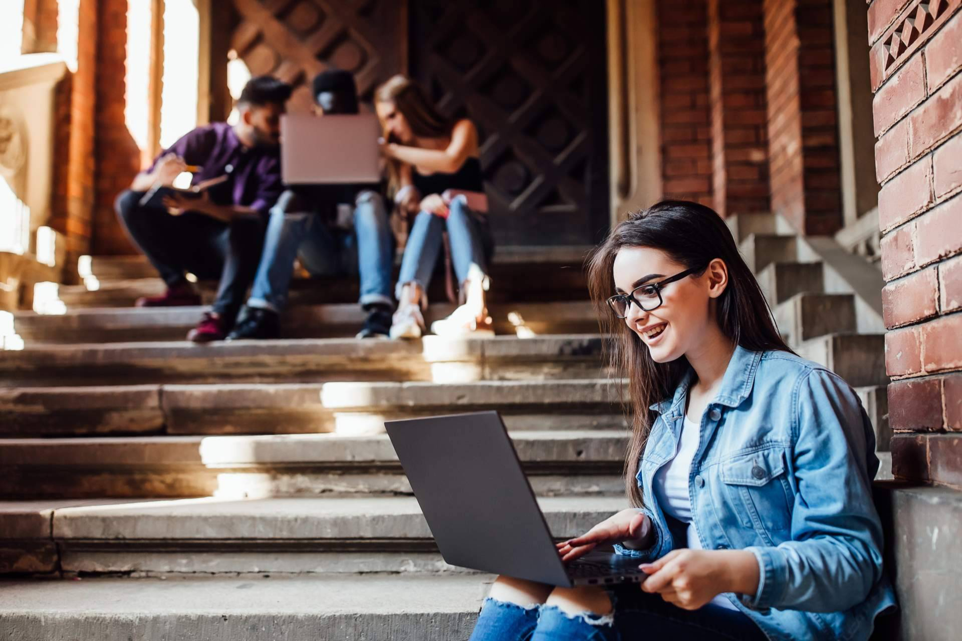 La universidad ante la encrucijada de la IA; ¿soberanía intelectual o dependencia tecnológica?