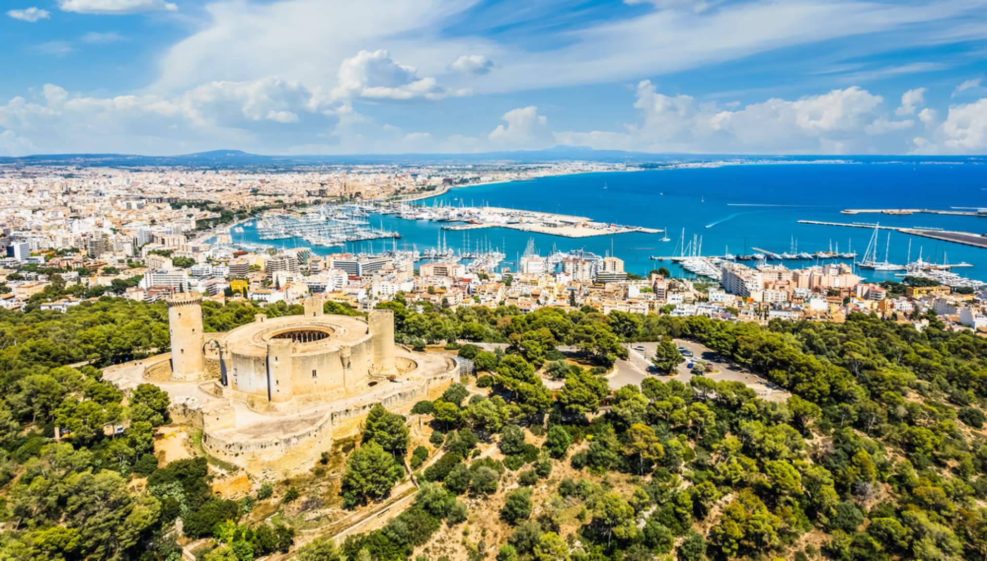 El mercado inmobiliario mallorquín encara el verano 2026 con optimismo y mirada analítica