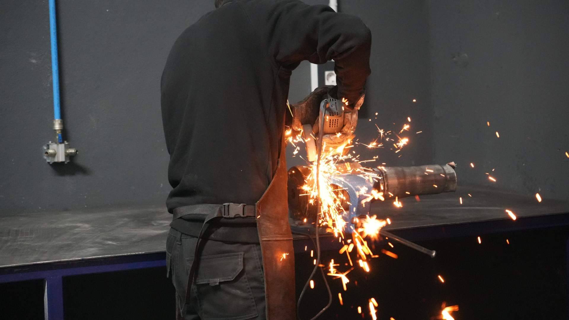Taller Cosmocar consolida su liderazgo con servicios avanzados en la reparación de diferenciales y sistemas de suspensión