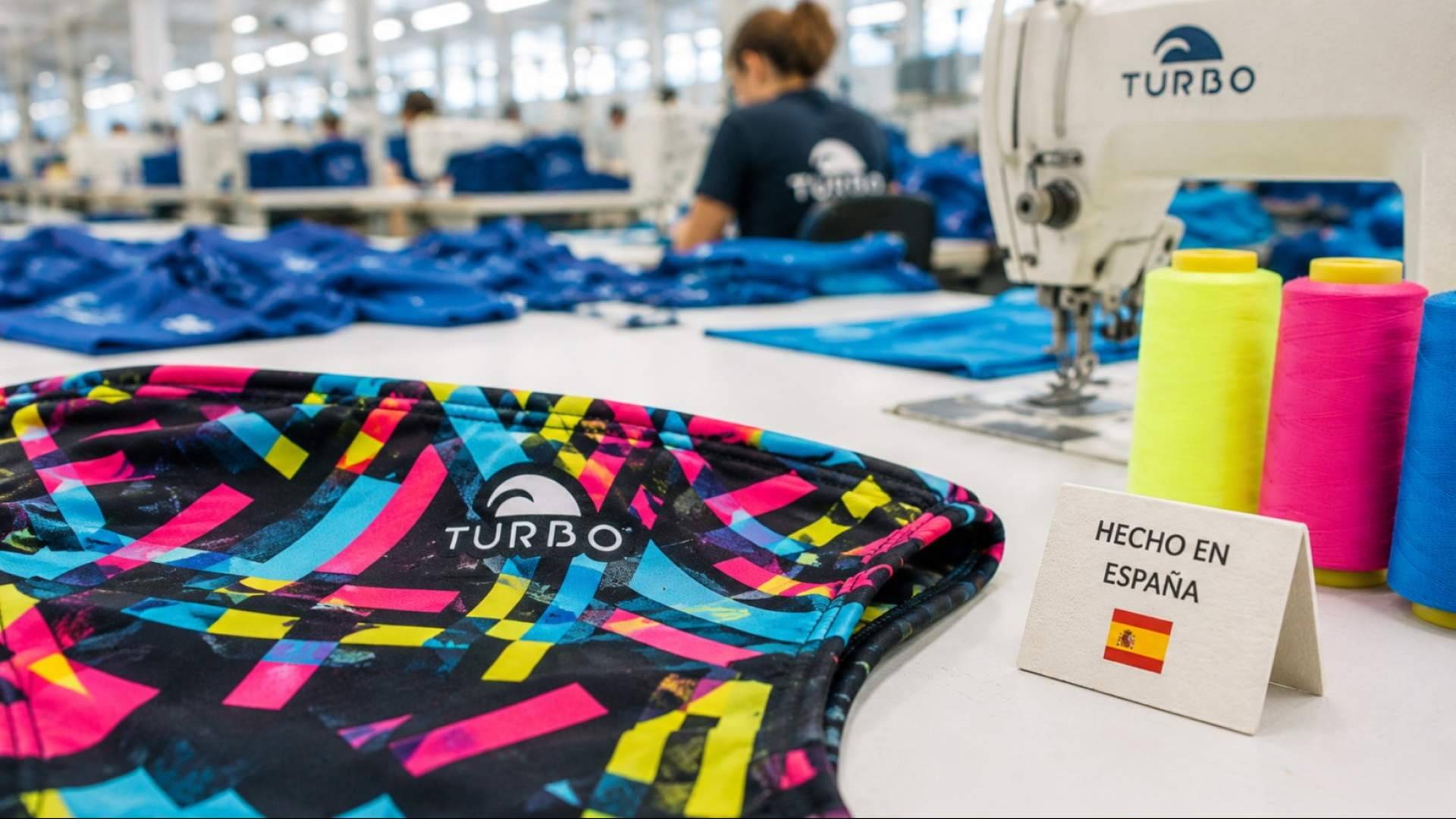 La resistencia en el waterpolo de élite consolida el modelo de Turbo con sus bañadores fabricados en España