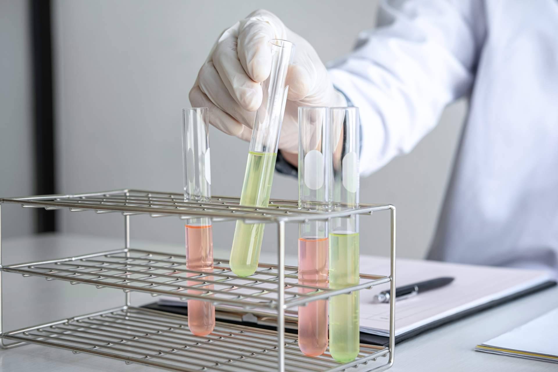La importancia del material de medición para laboratorios en la fiabilidad de los resultados científicos